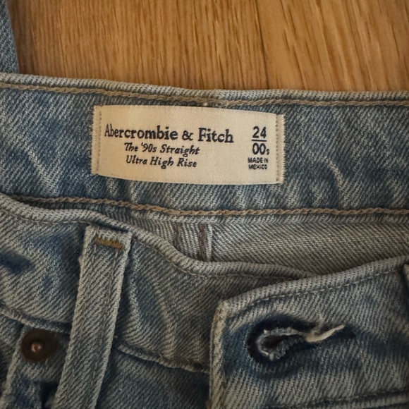 Abercrombie & Fitch Jeans - Picture 3 of 4